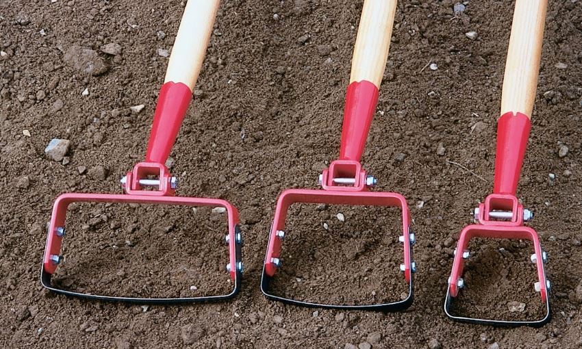 Stirrup Hoe Tool For Garden